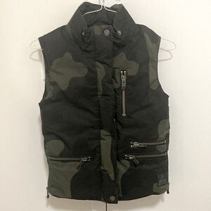 SOS Black Snow Woman’s Goose Down Puffer Ski Vest in Camouflage Print. Size XS.